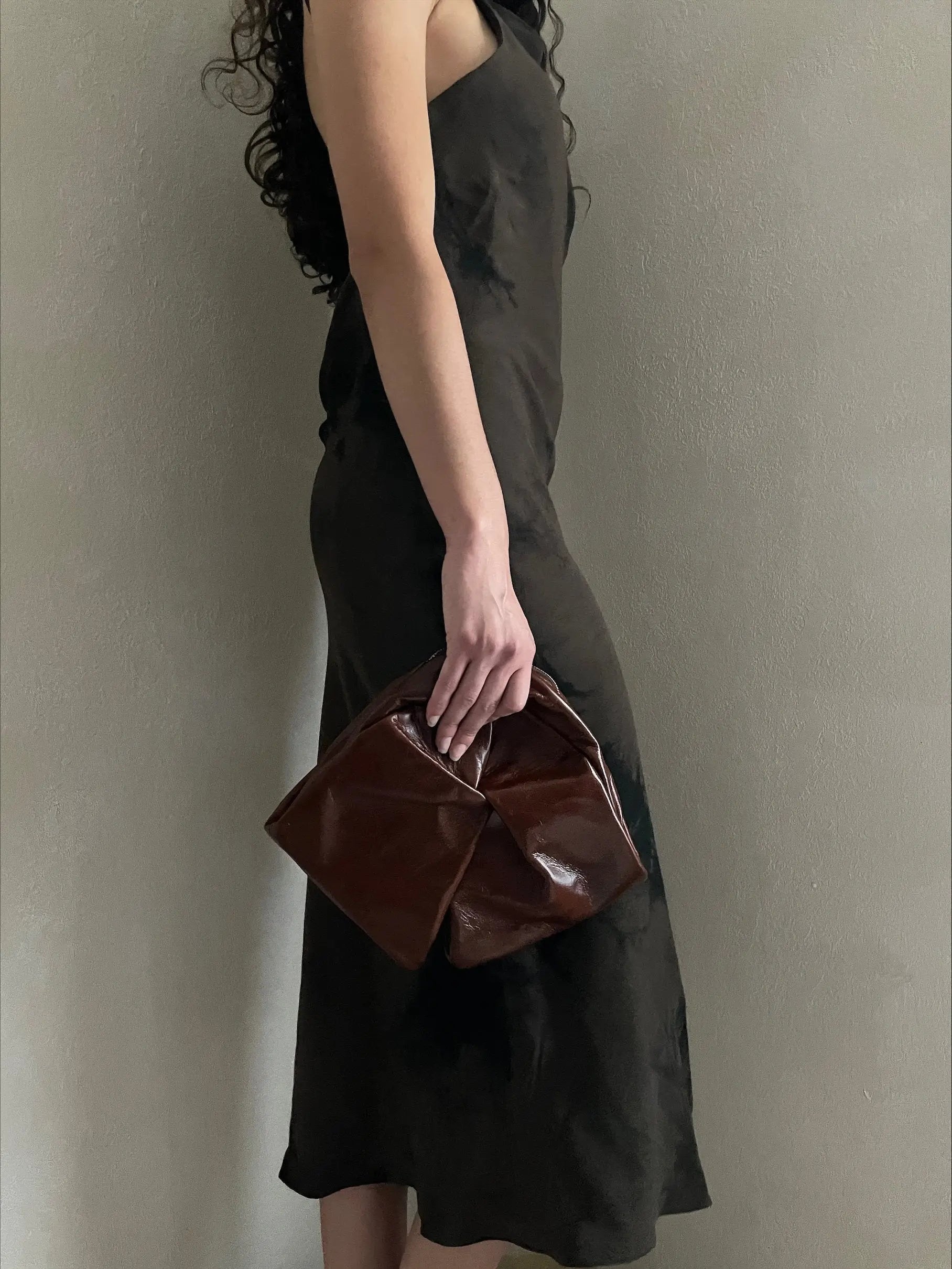Stylish Burgundy Bag with Unique Design - Ceres Monae Stylish Burgundy Bag with Unique Design - Ceres Monae